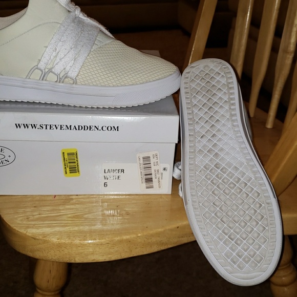 Shoes - Picture 3 of 3